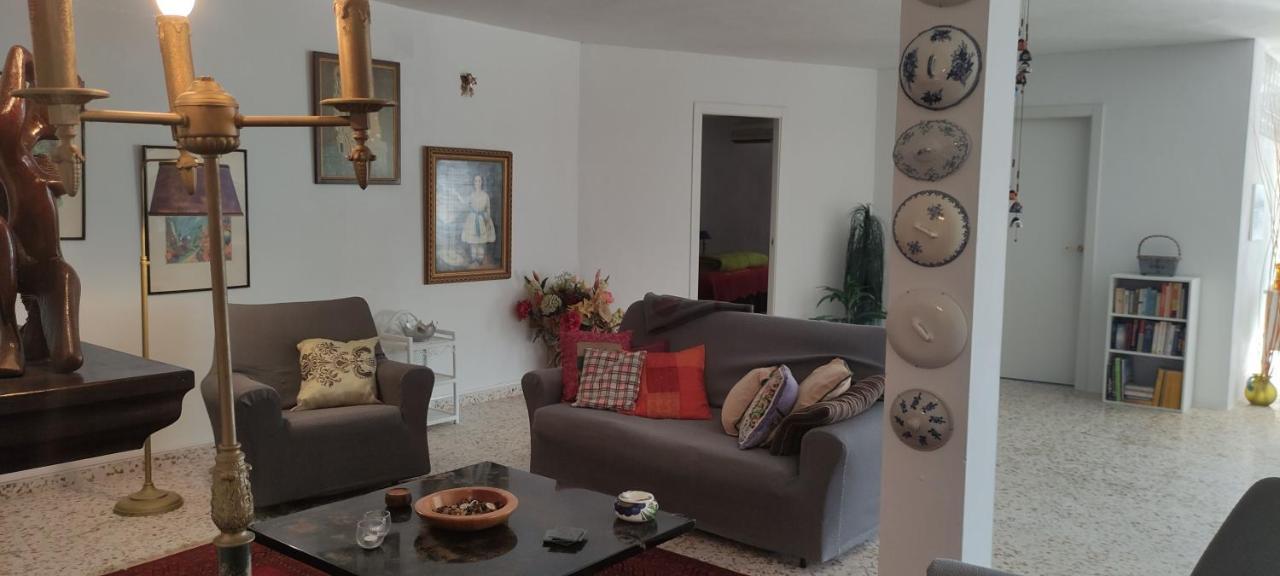 La Gaspara'S Loft Estepona Eksteriør billede